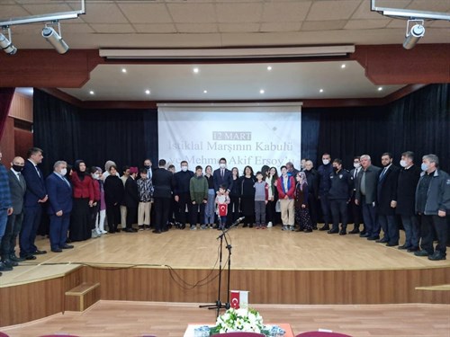 Kaymakamımız Sayın Ahmet Raşit ORHAN ilçemizde düzenlenen 12 Mart İstiklal Marşımızın kabulü ve Mehmet Akif ERSOY’ u anma programına katıldı.