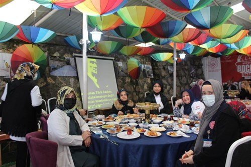 Kaymakamımız Sayın Ahmet Raşit ORHAN 8 Mart Dünya Kadınlar Günü Kahvaltı Programına Katıldı.